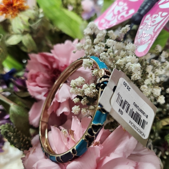 SEQUIN BANGLE - Picture 2 of 7